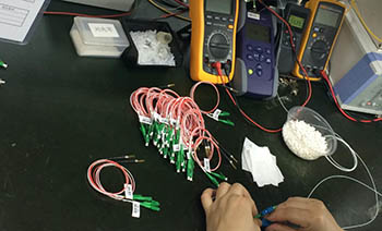 半導體激光器的工作原理